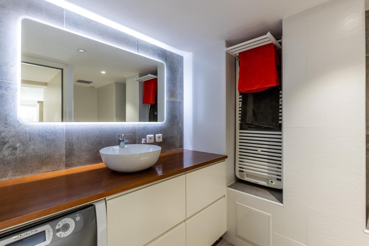Appartement 50M2 Parfait Etat Avec Piscine Privee ボルドー エクステリア 写真