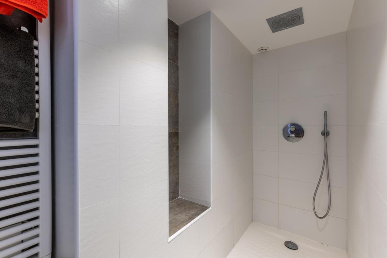 Appartement 50M2 Parfait Etat Avec Piscine Privee ボルドー エクステリア 写真